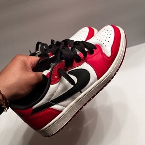 Jordan 1 low “Chicago”